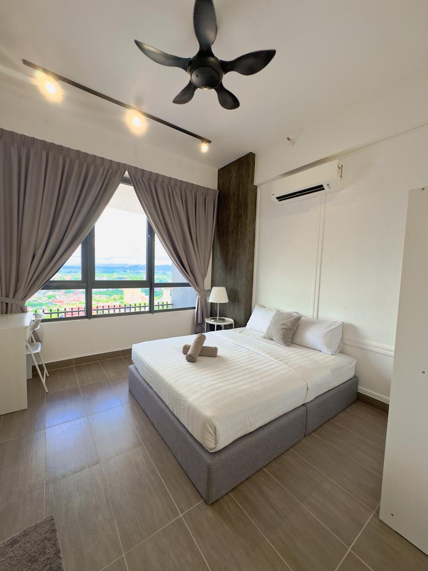 Troika Kota Bharu Penthouse Homestay Exteriör bild